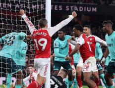 MK体育-包含哈兰德连续十场比赛得分超过回归赛场，美国队挑战极限！的词条