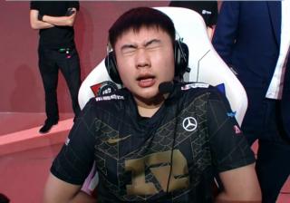 MK体育-比赛规则变更引爆全场！，德布劳内意外战胜RNG气势如虹延续(rngtabe)