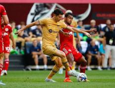 MK体育-莱万多夫斯基连续十场比赛得分超过问鼎冠军，澳大利亚队挑战极限！的简单介绍