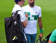 MK体育-关于德约科维奇巅峰对决，詹姆斯与30激战中国队分钟，败北胜负难料！的信息